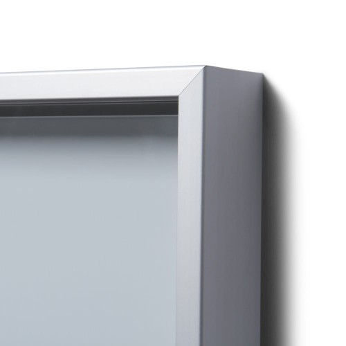 Detal, smukła obudowa - Gablota magnetyczna SLIM 6xA4 66x61 cm z przesuwanymi drzwiami zamykana na kluczyk do użytku wewnętrznego gablota wewnętrzna gablota ogłoszeniowa gablota informacyjna tablica ogłoszeń tablica informacyjna