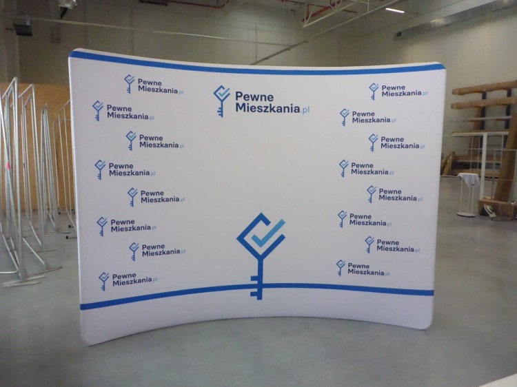 Ścianka Reklamowa Tekstylna Prosta 300 x 240 cm - ścianka wystawiennicza targowa prasowa