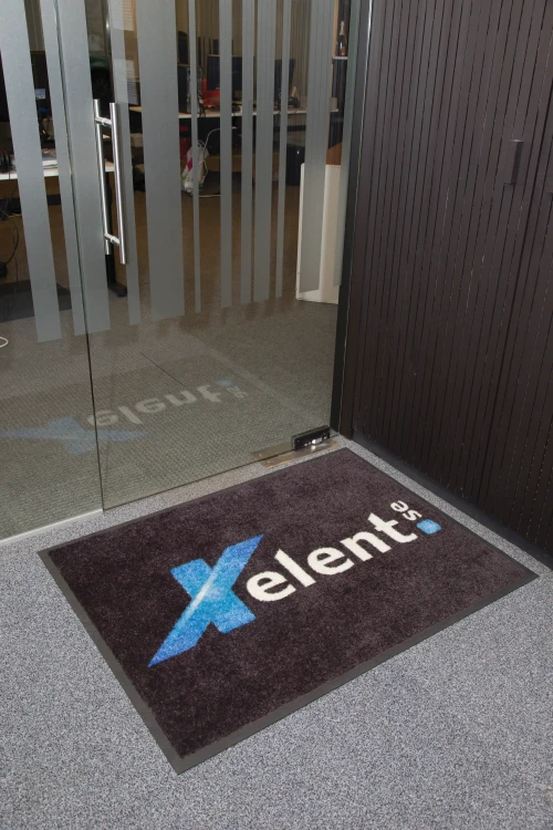 Mata podłogowa Interior Guard Brush - dywanik wycieraczka wykładzina z logo do zastosowań wewnętrznych