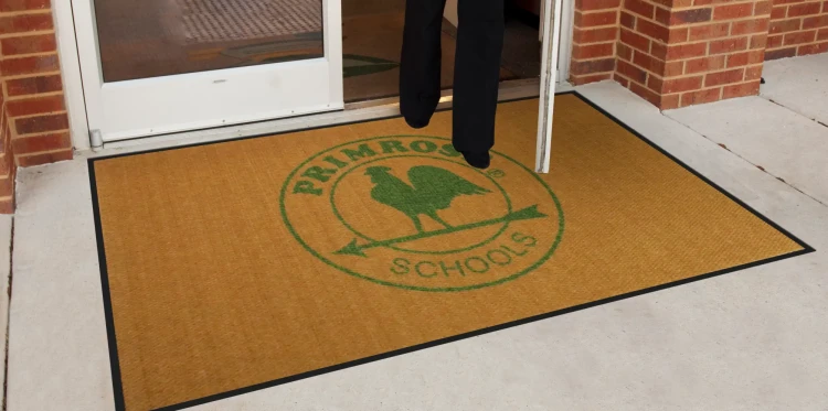 Mata podłogowa Universal Brush Guard - wycieraczka dywanik wykładzina z logo do zastosowań wewnętrznych i zewnętrznych
