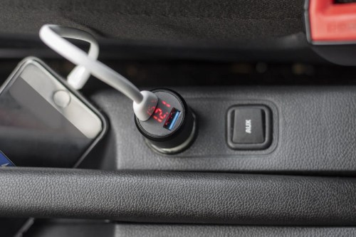 Ładowarka samochodowa SPIDO czarny