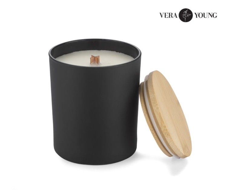 Świeca sojowa 220g - Norwegian Woods (Christmas tree) - VERA YOUNG czarny z logo