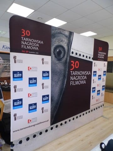 Ścianka Reklamowa Tekstylna Prosta 300 x 240 cm - ścianka wystawiennicza targowa prasowa